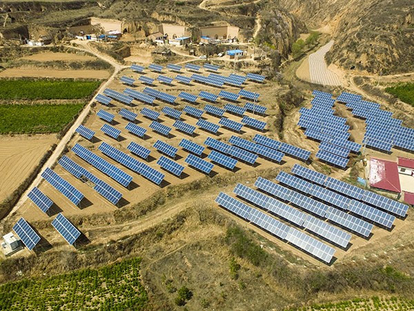 甘肅扶貧地面光伏電站多晶雙玻組件項目